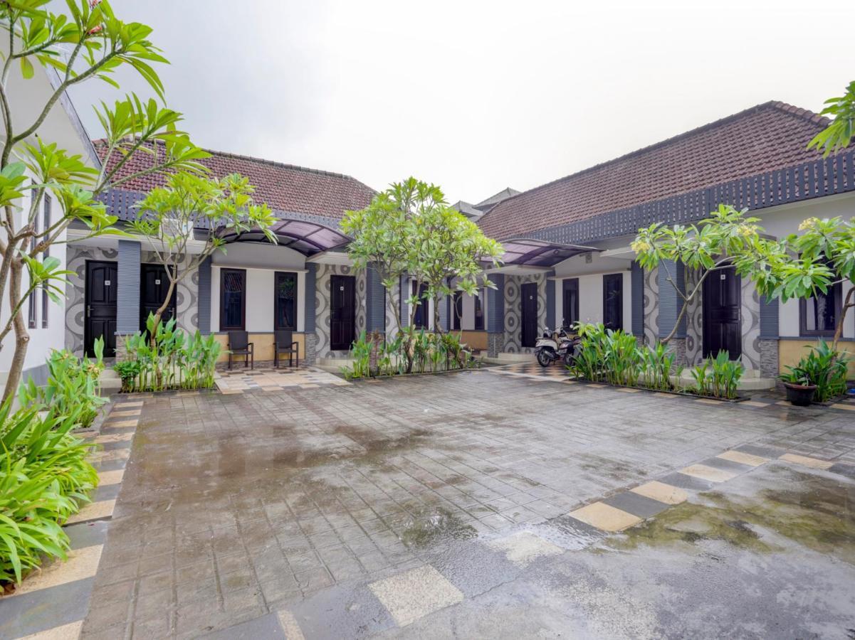 Oyo 90131 Liberty Guest House Sempidi Luaran gambar