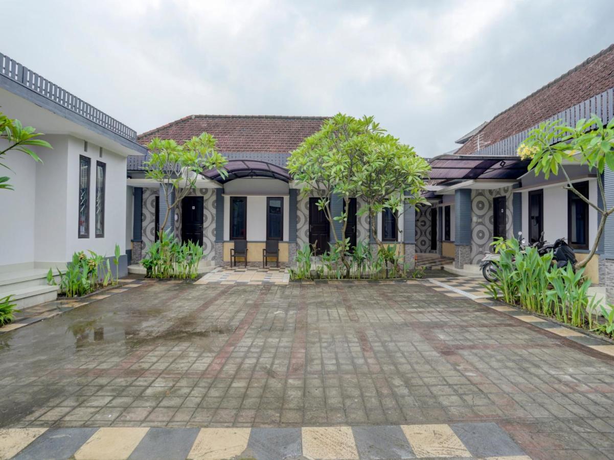 Oyo 90131 Liberty Guest House Sempidi Luaran gambar
