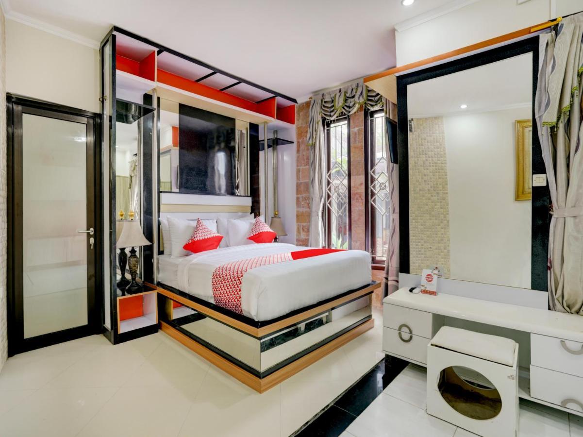 Oyo 90131 Liberty Guest House Sempidi Luaran gambar